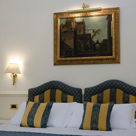 Hotel Traiano Rome Bagian luar foto