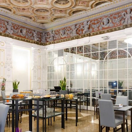 Hotel Traiano Rome Bagian luar foto