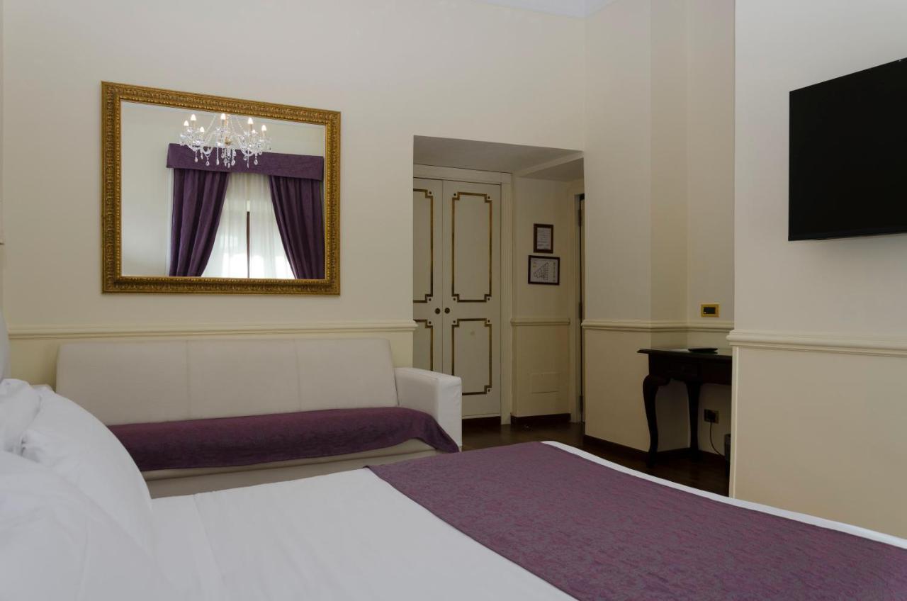 Hotel Traiano Rome Bagian luar foto
