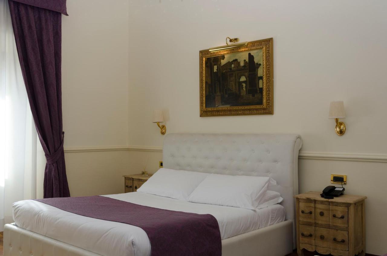 Hotel Traiano Rome Bagian luar foto