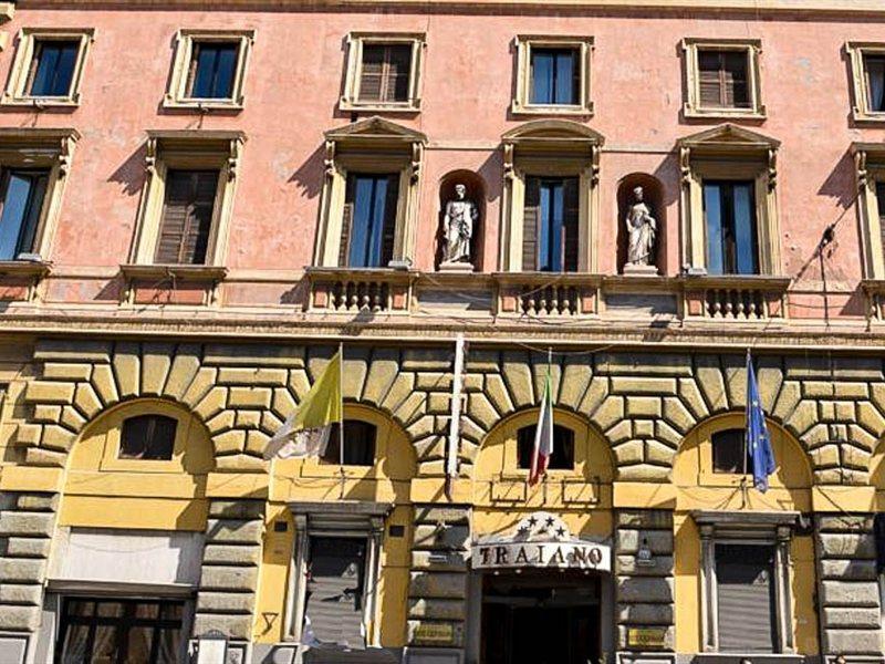 Hotel Traiano Rome Bagian luar foto