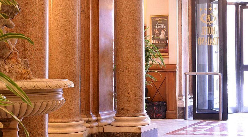 Hotel Traiano Rome Bagian luar foto