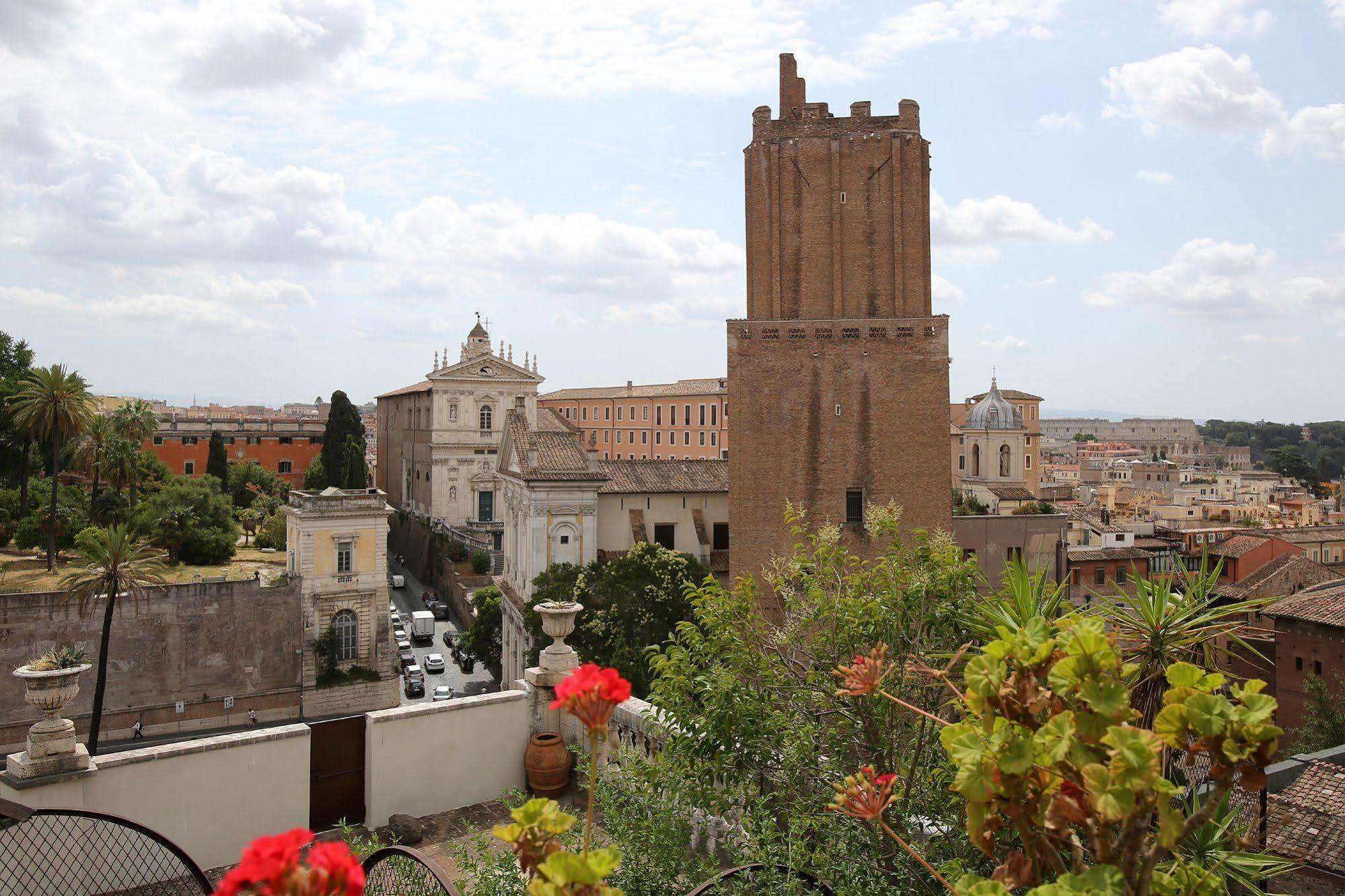 Hotel Traiano Rome Bagian luar foto