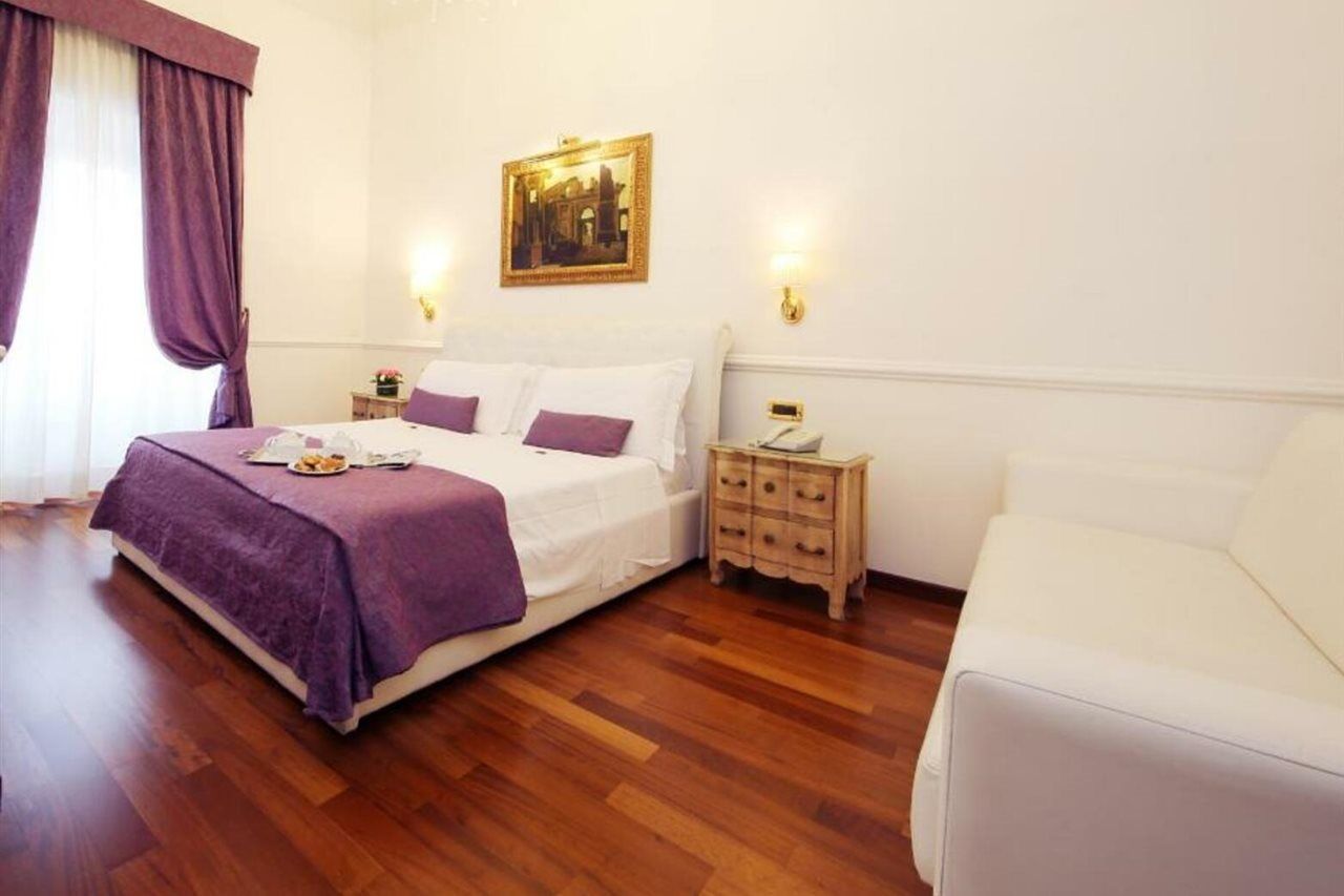 Hotel Traiano Rome Bagian luar foto